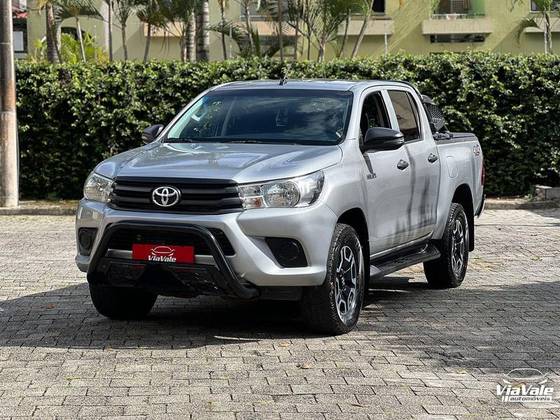 TOYOTA HILUX 2.8 4X4 CS CHASSI 16V TURBO DIESEL 2P MANUAL